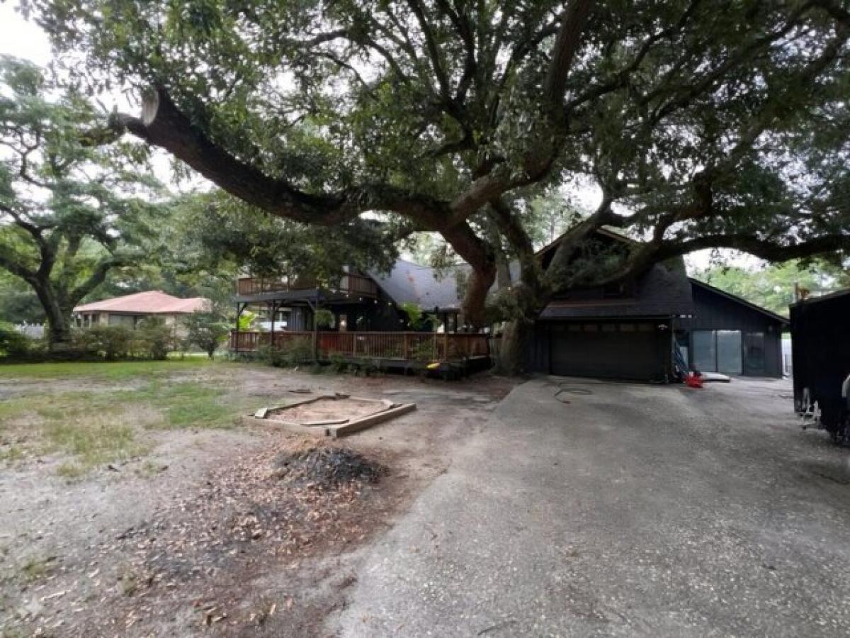 Picture of Home For Sale in Bonneau, South Carolina, United States