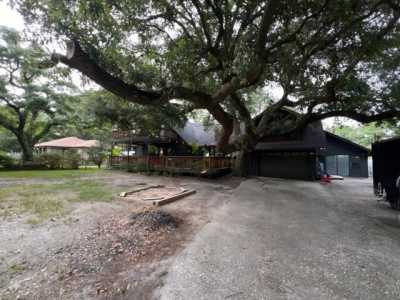 Home For Sale in Bonneau, South Carolina