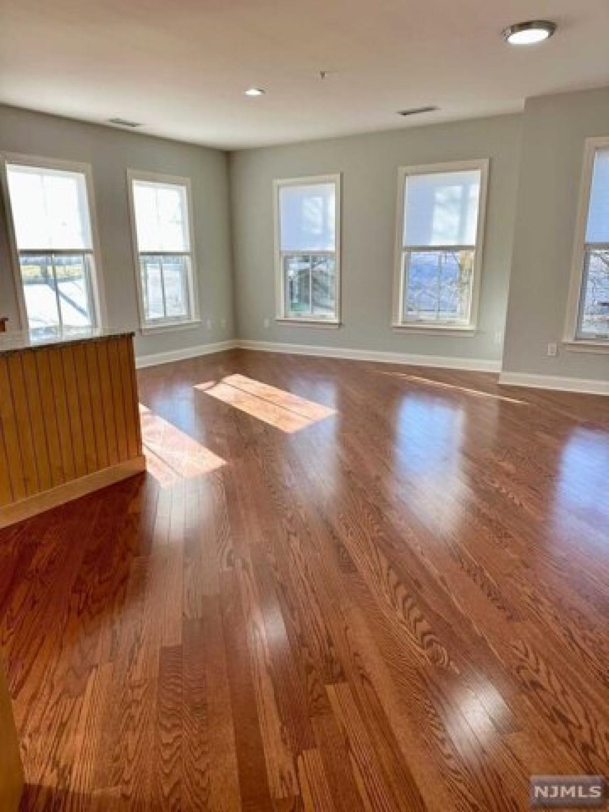 Picture of Apartment For Rent in Park Ridge, New Jersey, United States