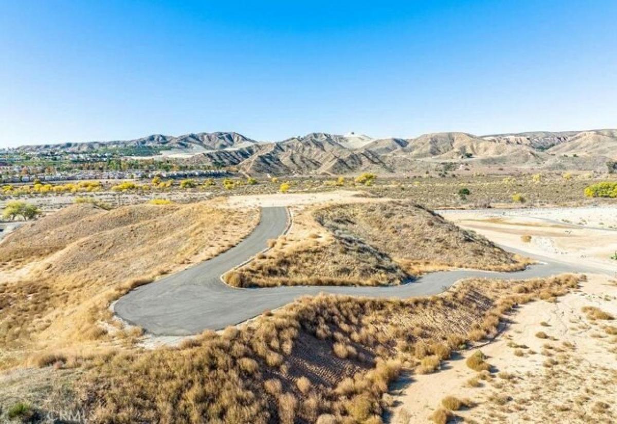 Picture of Residential Land For Sale in Santa Clarita, California, United States