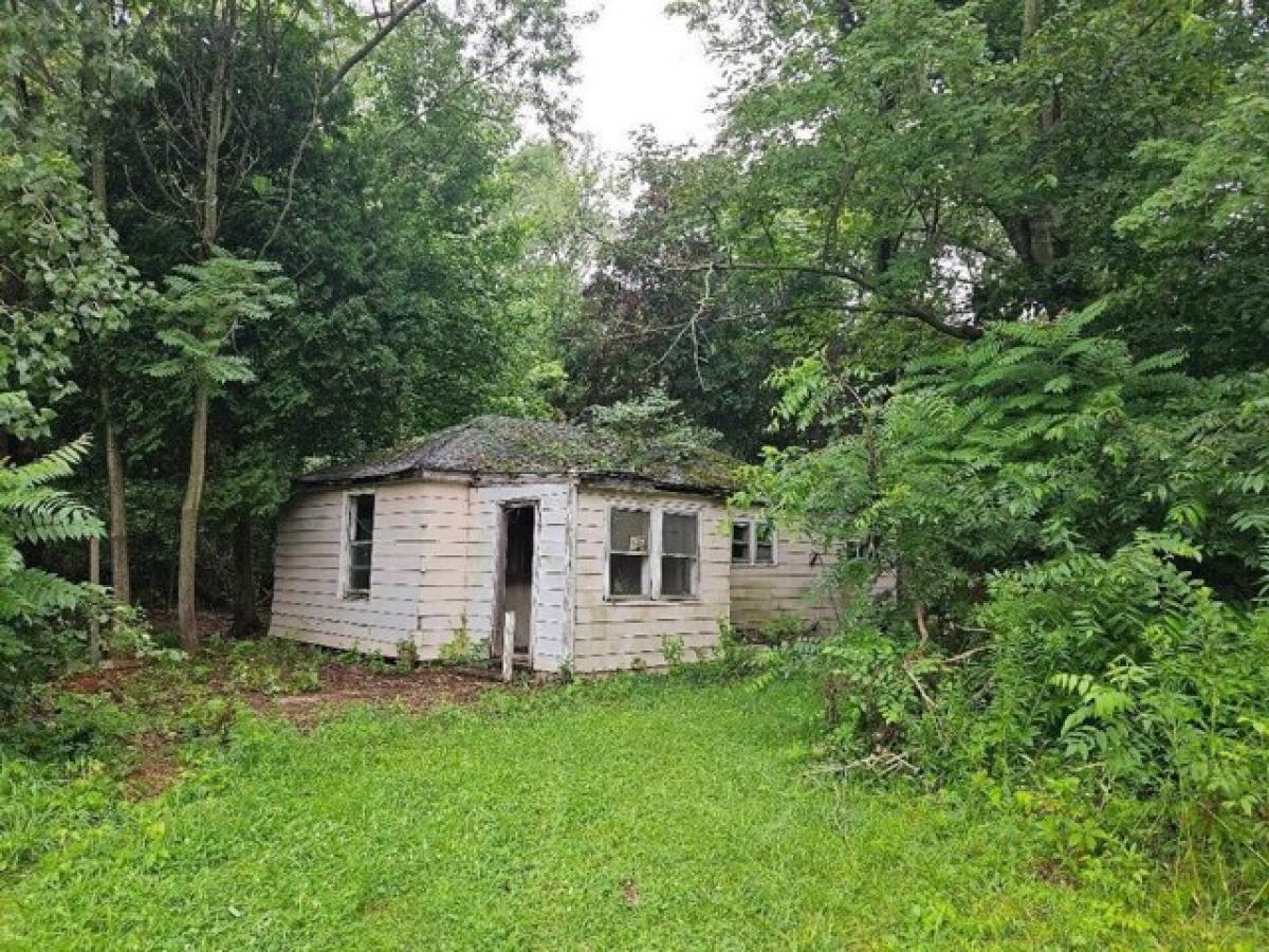 Picture of Home For Sale in New Carlisle, Indiana, United States