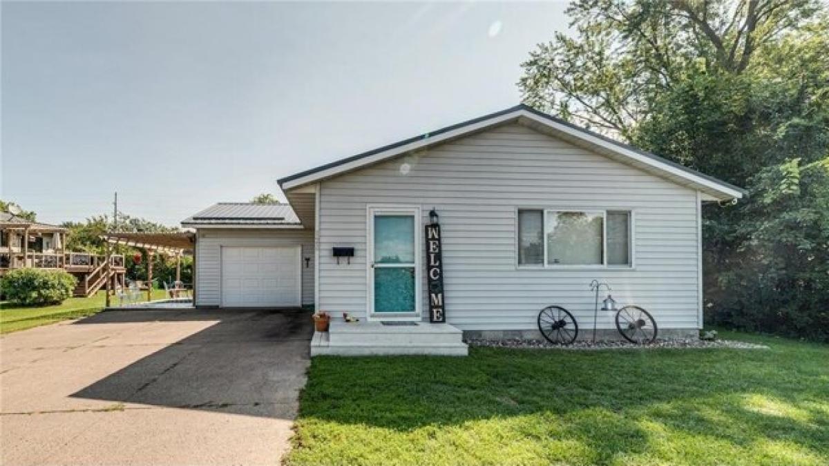 Picture of Home For Sale in Pine City, Minnesota, United States