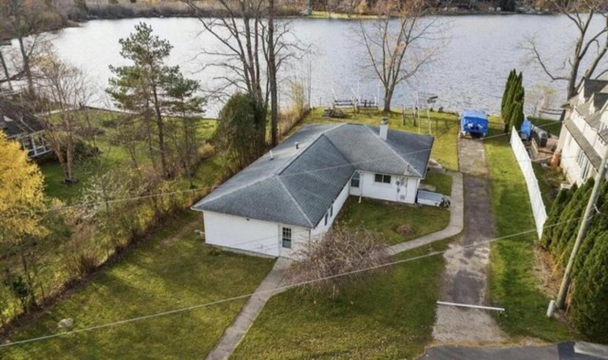 Picture of Home For Rent in Whitmore Lake, Michigan, United States