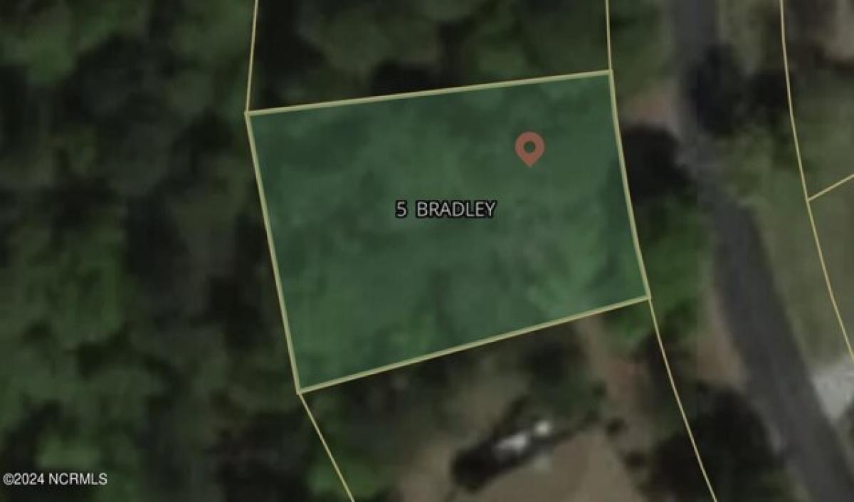 Picture of Residential Land For Sale in Pinehurst, North Carolina, United States