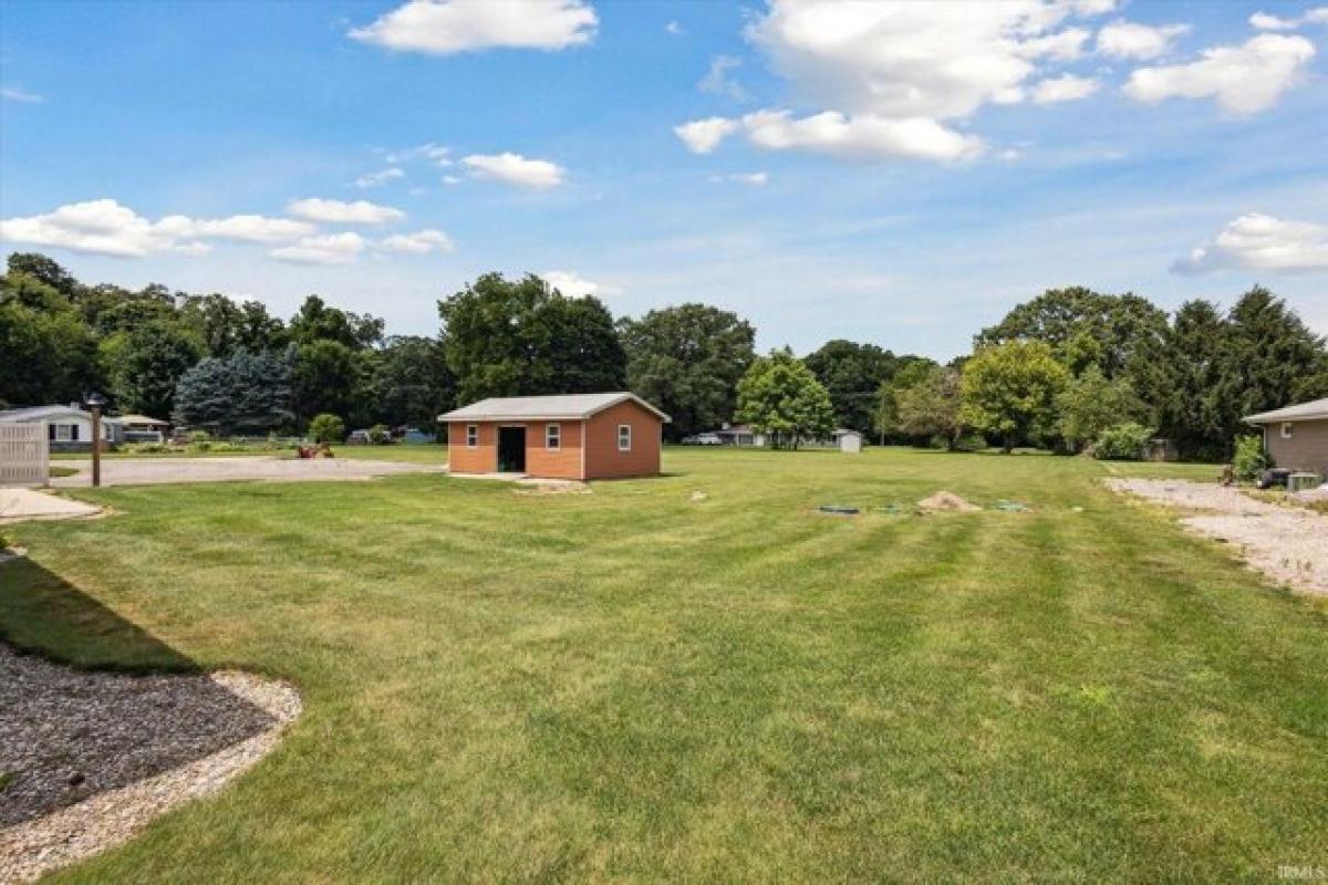 Picture of Home For Sale in Granger, Indiana, United States