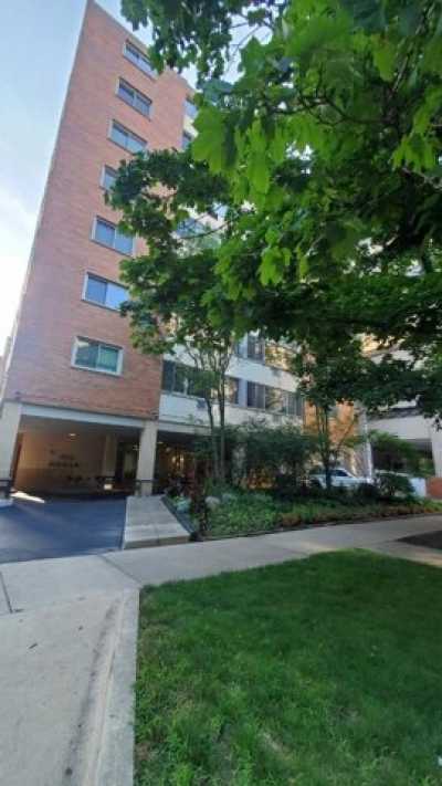 Home For Rent in Evanston, Illinois