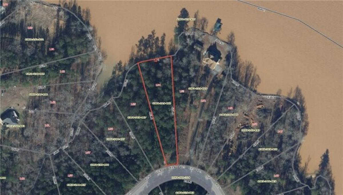 Picture of Residential Land For Sale in Hodges, South Carolina, United States