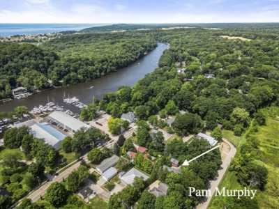 Home For Sale in Saugatuck, Michigan