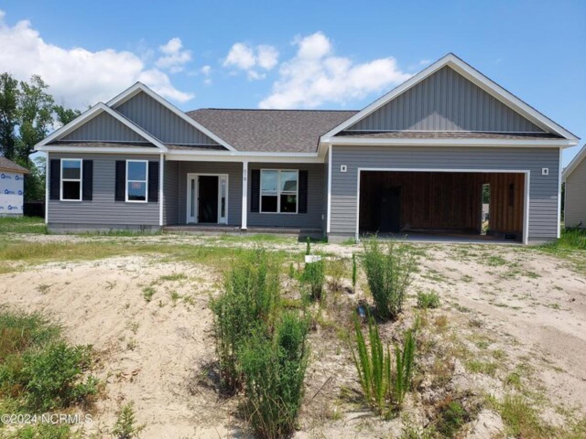 Picture of Home For Sale in Maysville, North Carolina, United States