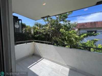 Apartment For Rent in Pompano Beach, Florida