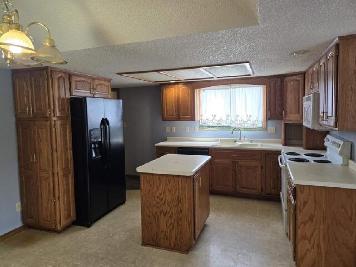 Picture of Home For Sale in Norfolk, Nebraska, United States