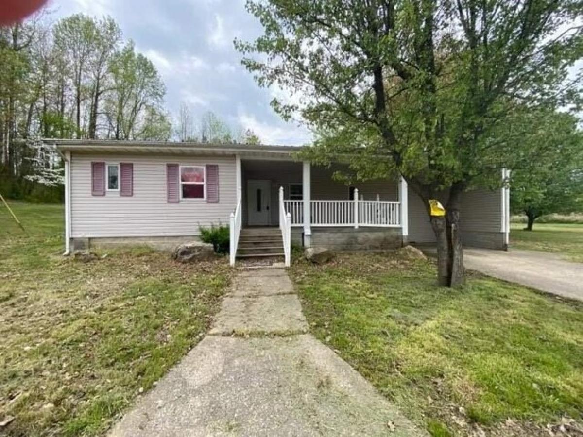 Picture of Home For Sale in Central City, Kentucky, United States