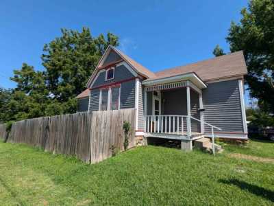 Home For Sale in Clinton, Missouri