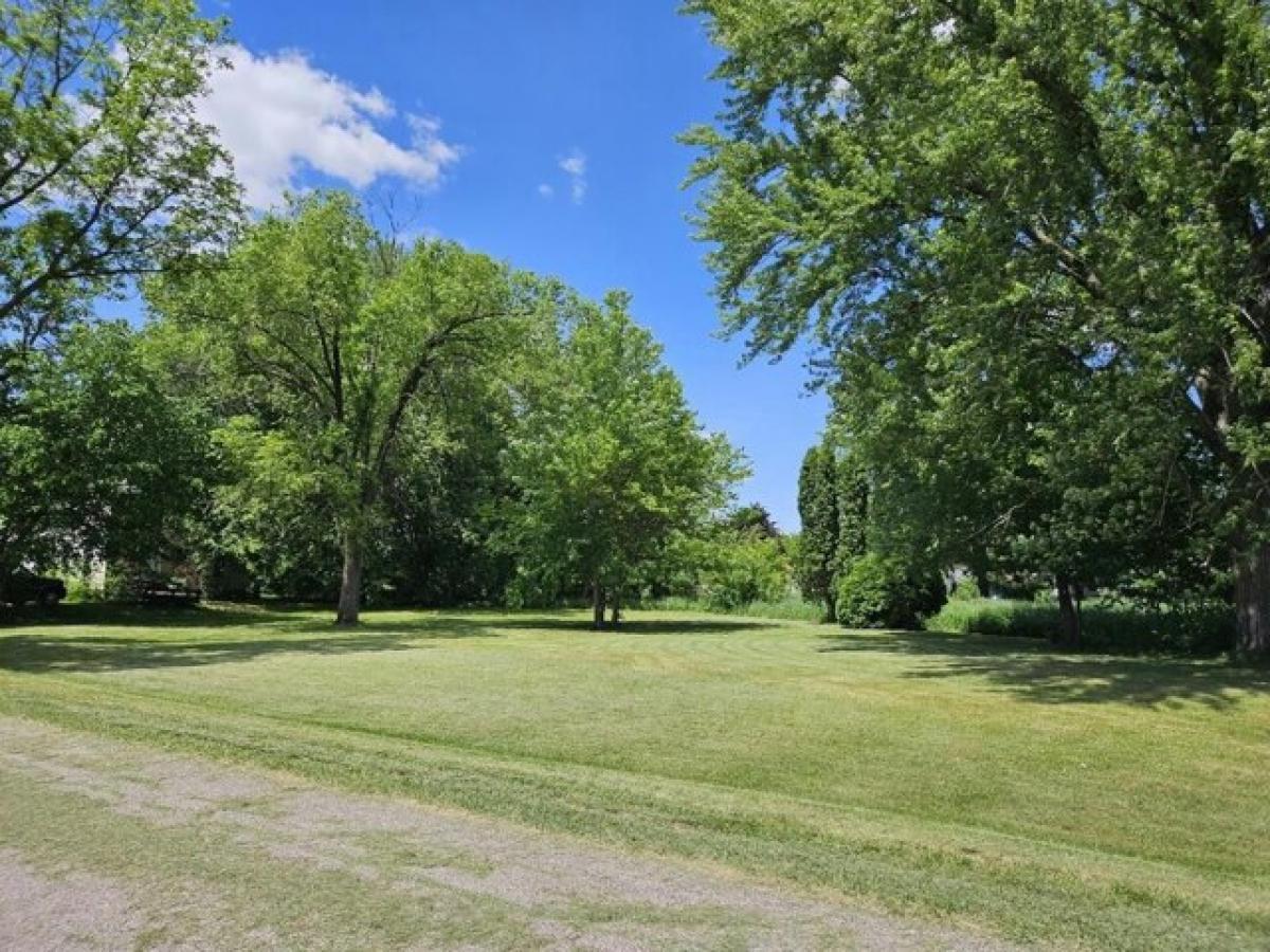 Picture of Residential Land For Sale in Mauston, Wisconsin, United States