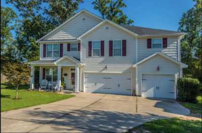 Home For Rent in Summerville, South Carolina