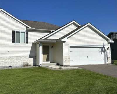 Home For Sale in Montrose, Minnesota