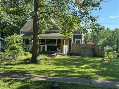 Home For Sale in Garden City, Missouri