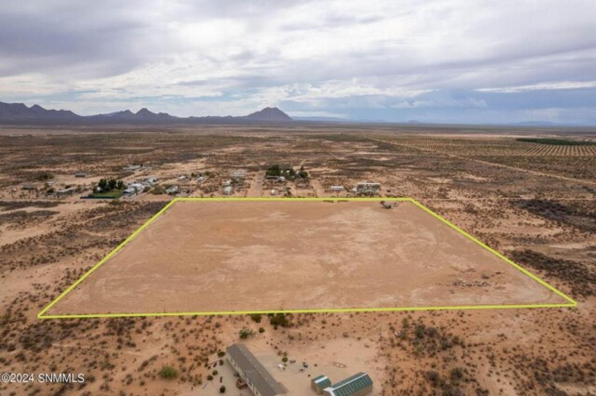 Picture of Residential Land For Sale in Las Cruces, New Mexico, United States