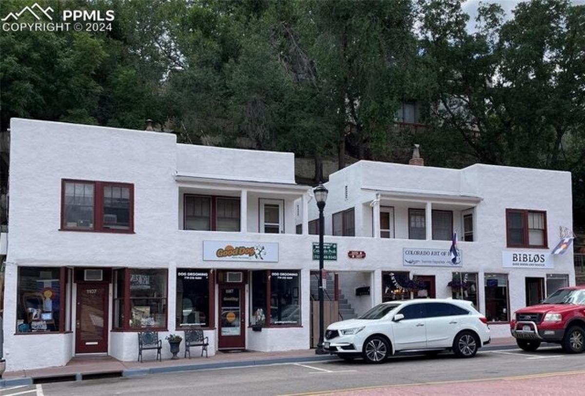 Picture of Home For Sale in Manitou Springs, Colorado, United States