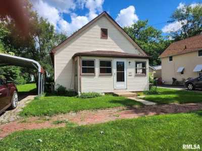 Home For Sale in Canton, Illinois