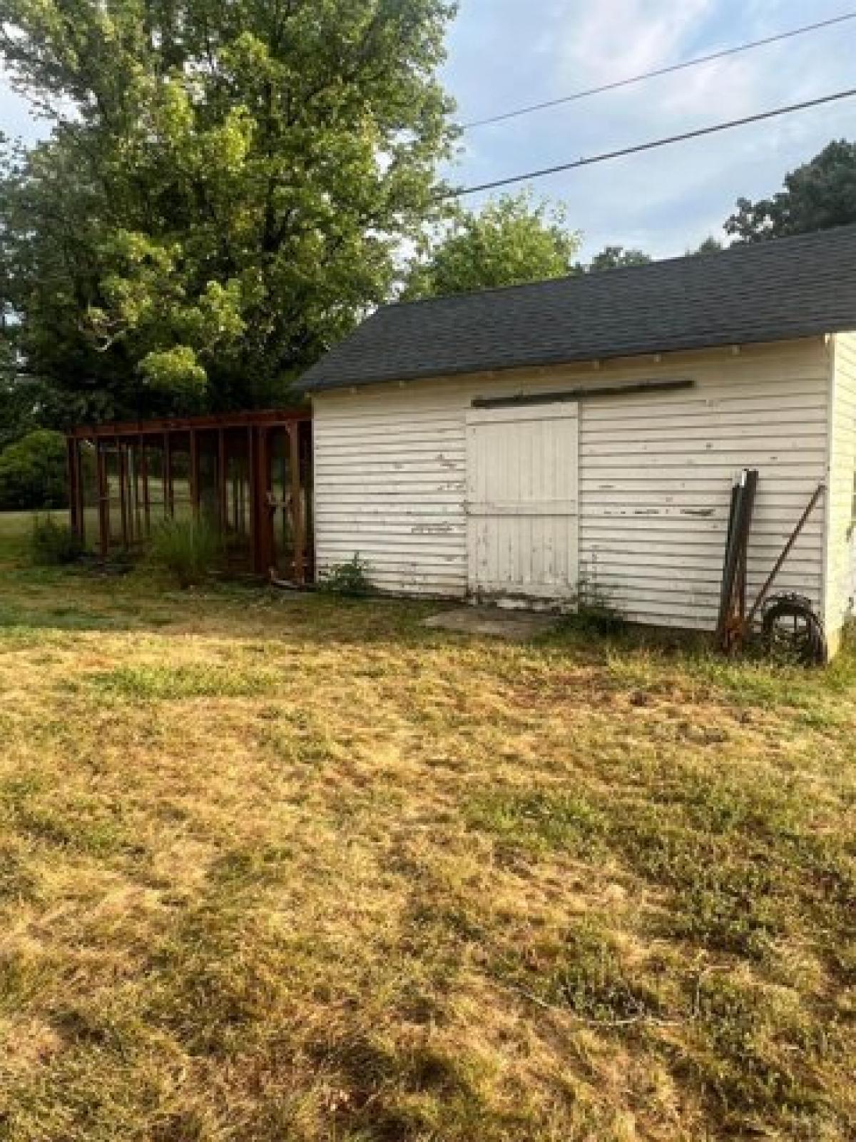 Picture of Home For Sale in Bedford, Virginia, United States