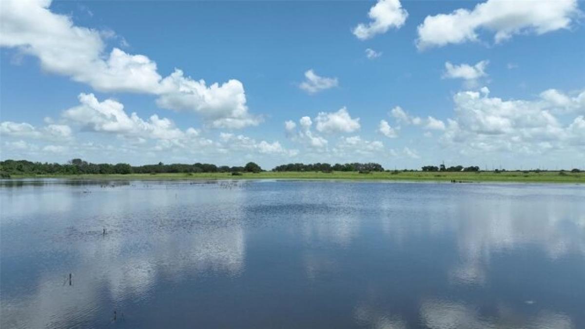 Picture of Residential Land For Sale in Garwood, Texas, United States