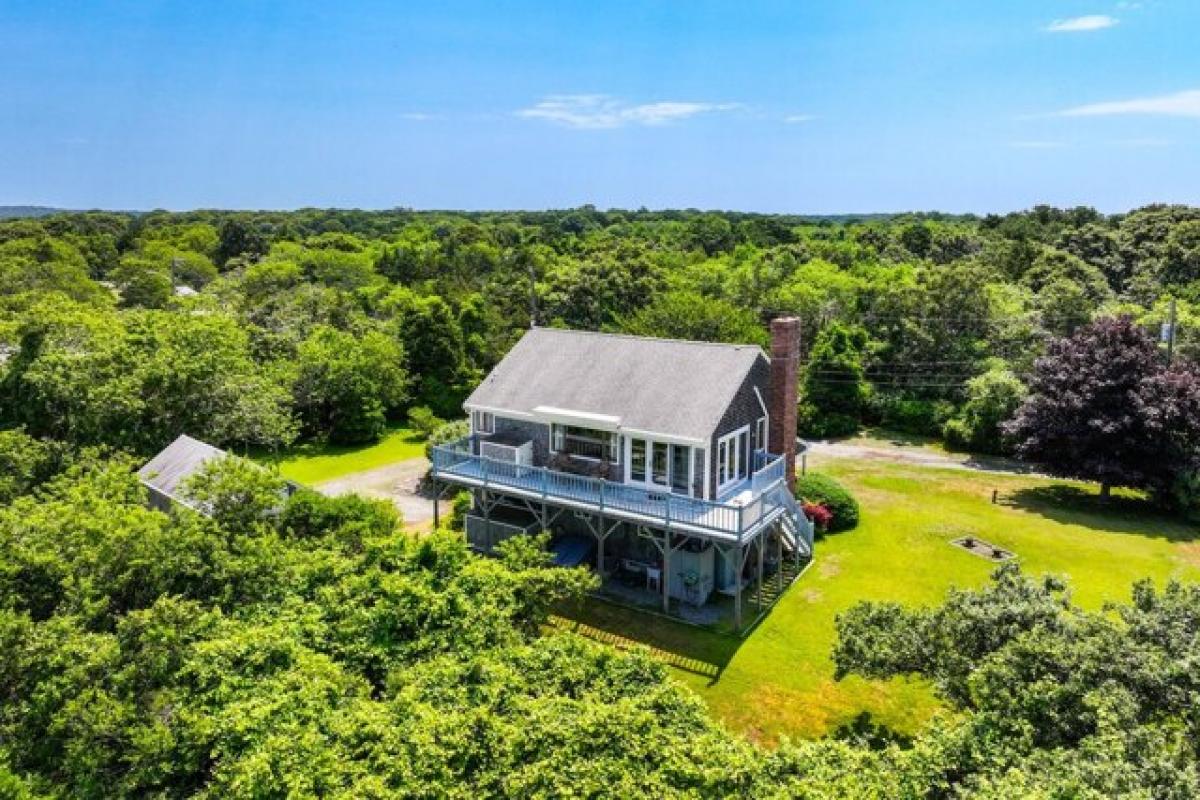 Picture of Home For Sale in Yarmouth Port, Massachusetts, United States