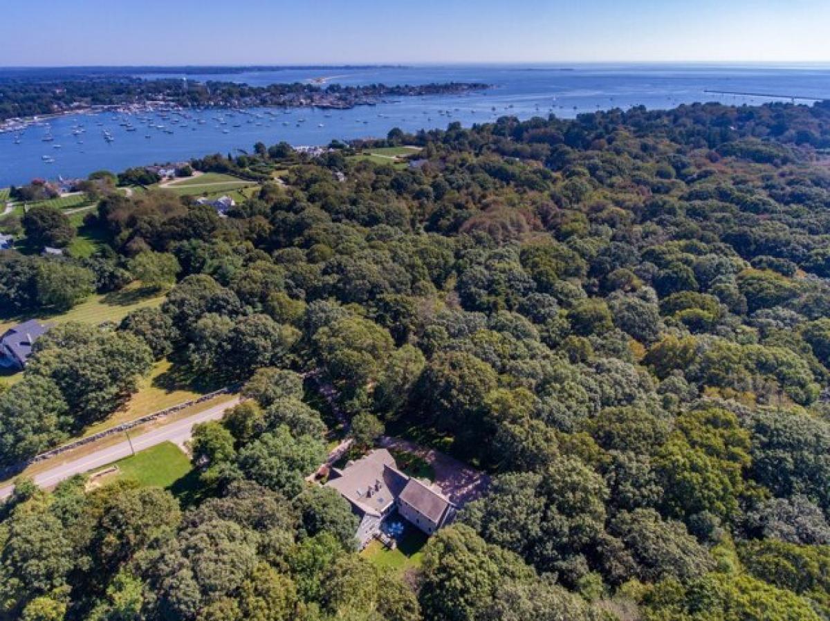 Picture of Home For Sale in Stonington, Connecticut, United States