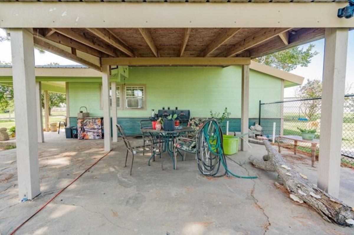 Picture of Home For Sale in Trinidad, Texas, United States