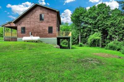 Home For Sale in Putnam Station, New York