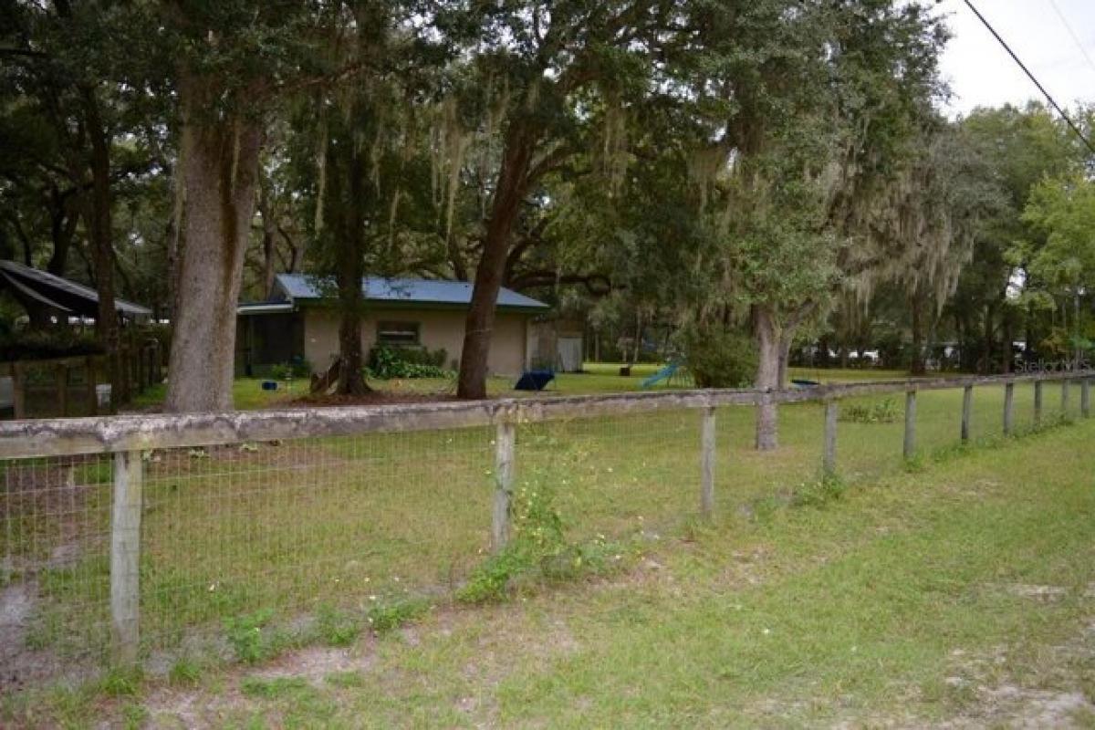 Picture of Home For Sale in Fort Mccoy, Florida, United States