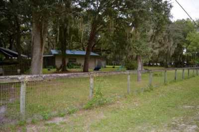 Home For Sale in Fort Mccoy, Florida