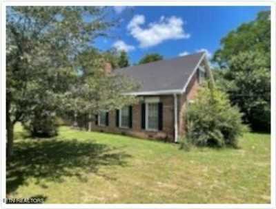 Home For Sale in Monterey, Tennessee