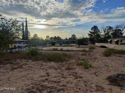 Residential Land For Sale in Socorro, Texas