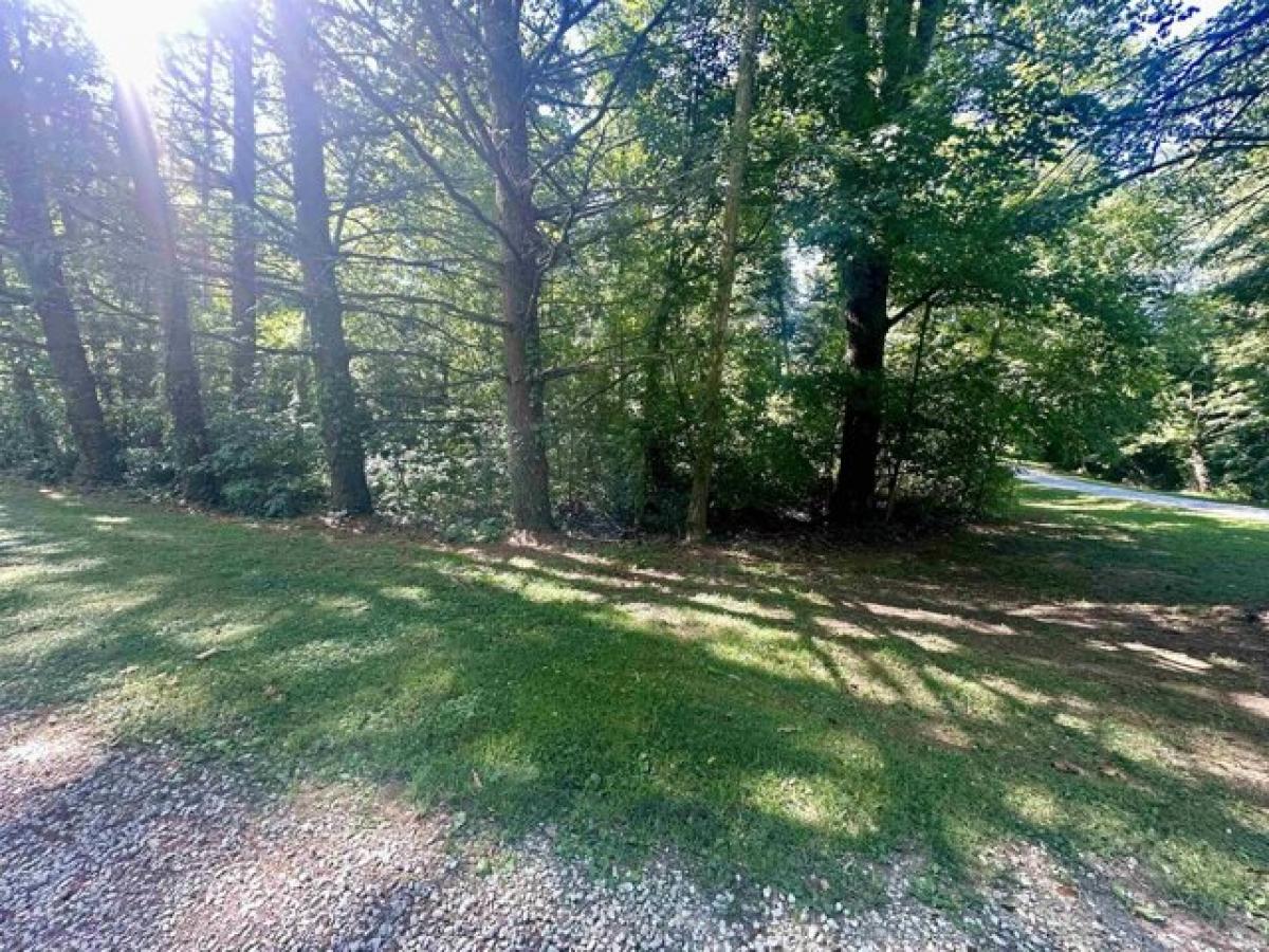 Picture of Residential Land For Sale in Bedford, Indiana, United States