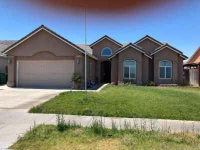 Home For Sale in Los Banos, California