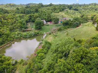 Home For Sale in Melbourne, Kentucky