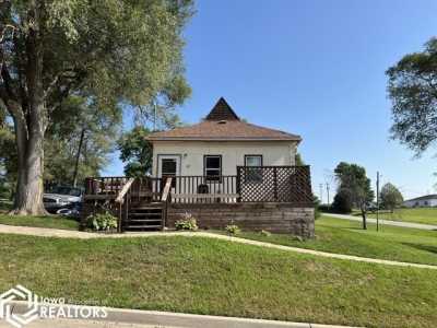 Home For Sale in Osceola, Iowa