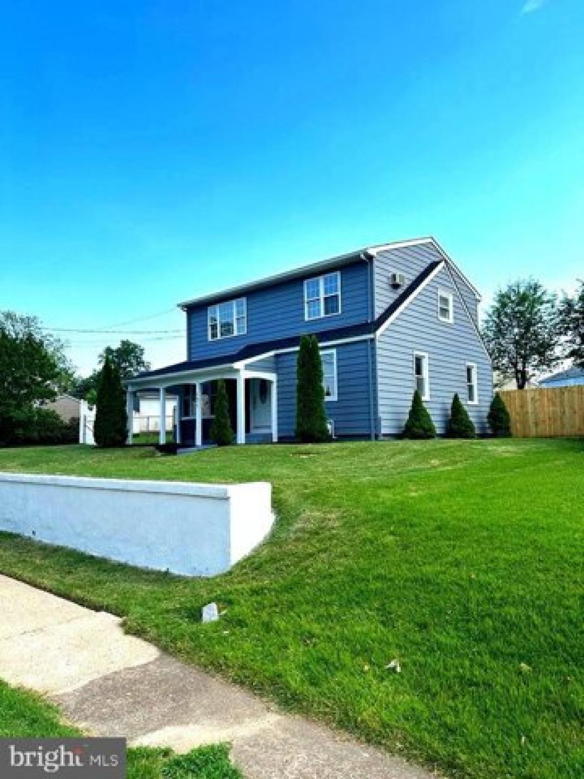 Picture of Home For Sale in Runnemede, New Jersey, United States