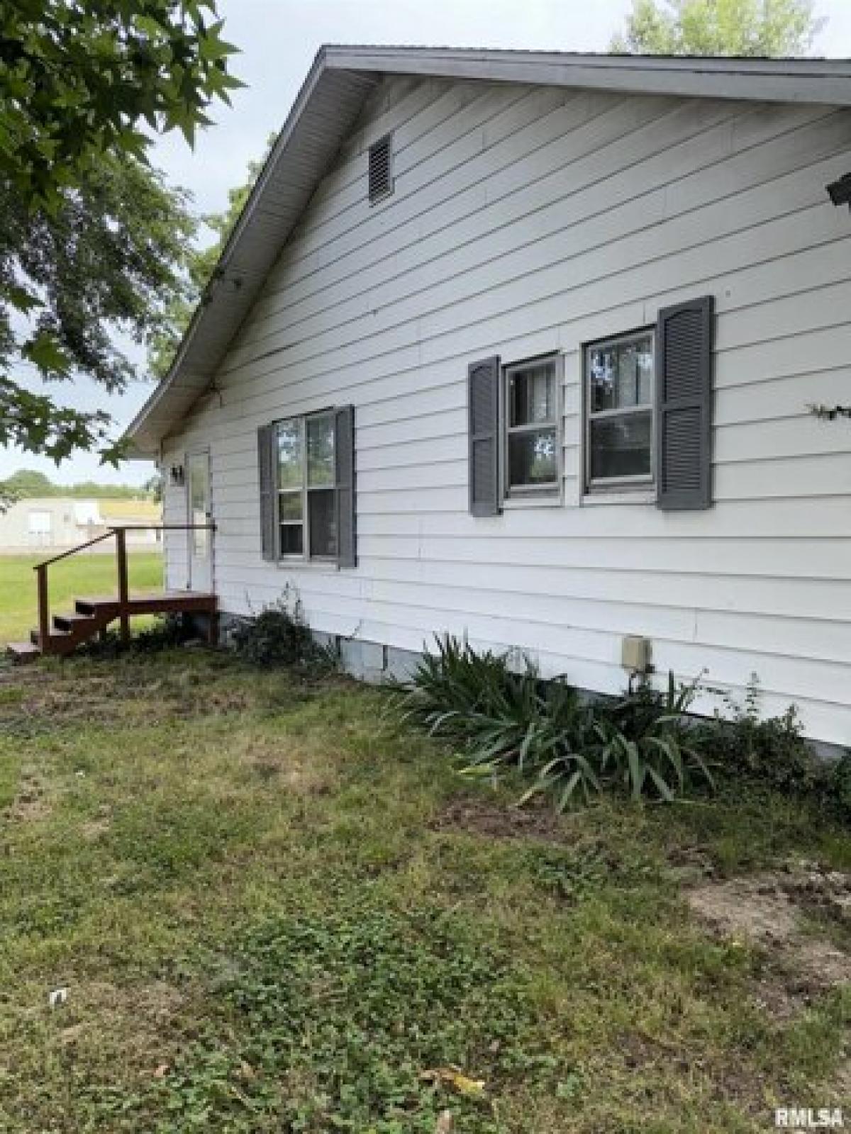 Picture of Home For Sale in Mount Vernon, Illinois, United States