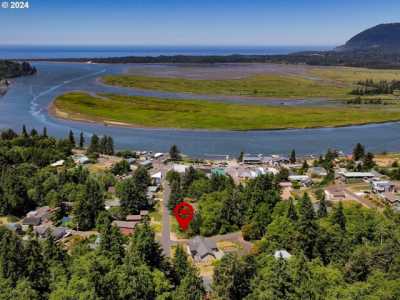 Residential Land For Sale in Wheeler, Oregon