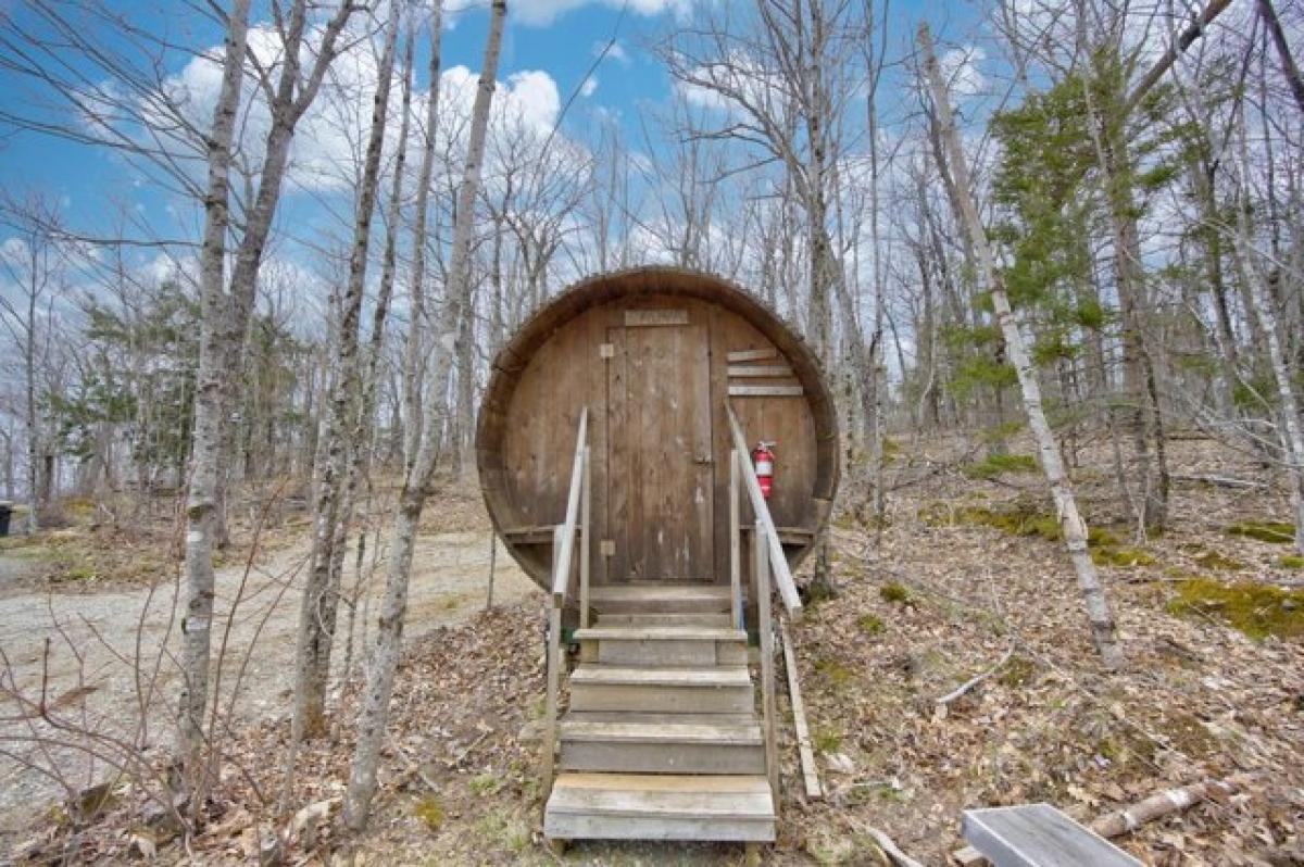 Picture of Home For Sale in Liberty, Maine, United States