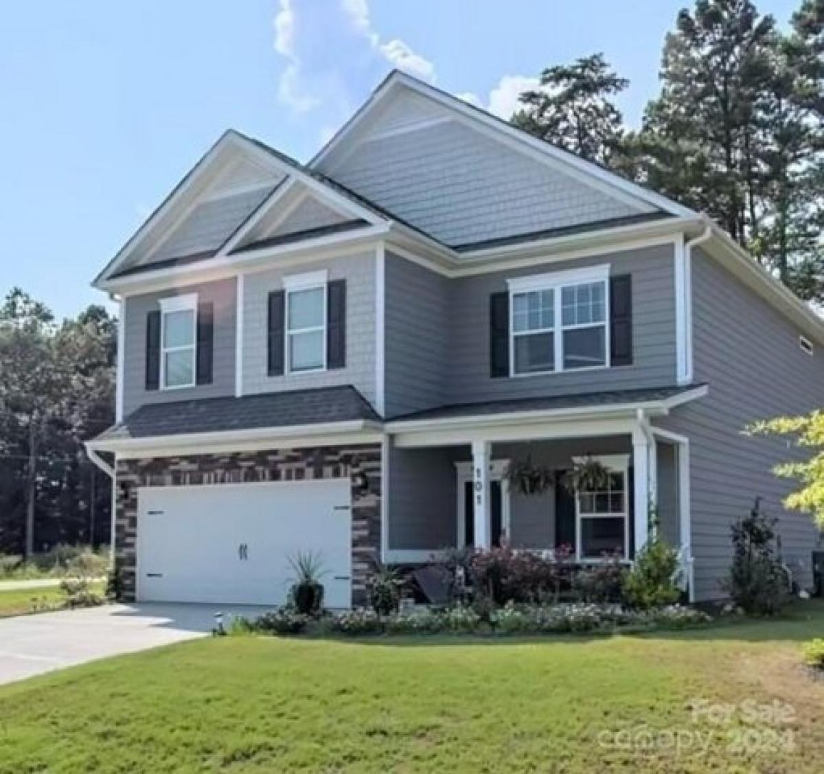 Picture of Home For Sale in Cramerton, North Carolina, United States