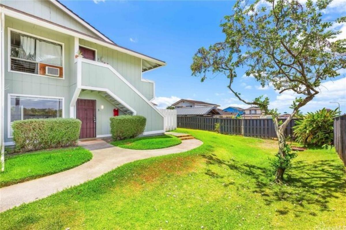 Picture of Home For Sale in Waipahu, Hawaii, United States