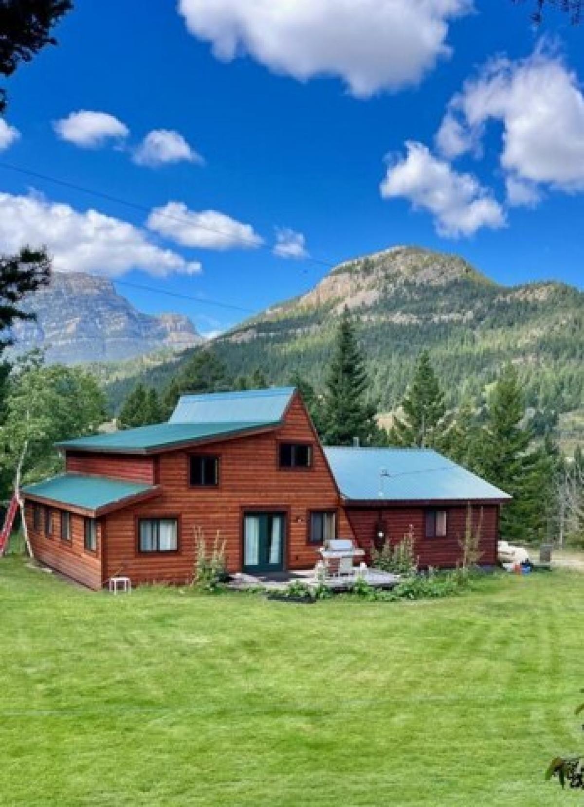 Picture of Home For Sale in Augusta, Montana, United States