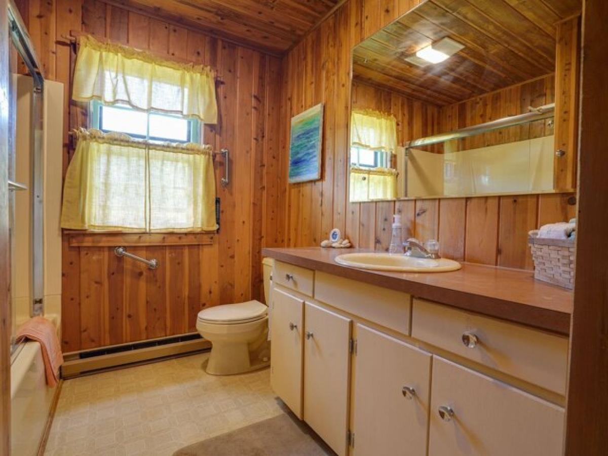 Picture of Home For Sale in Tupper Lake, New York, United States