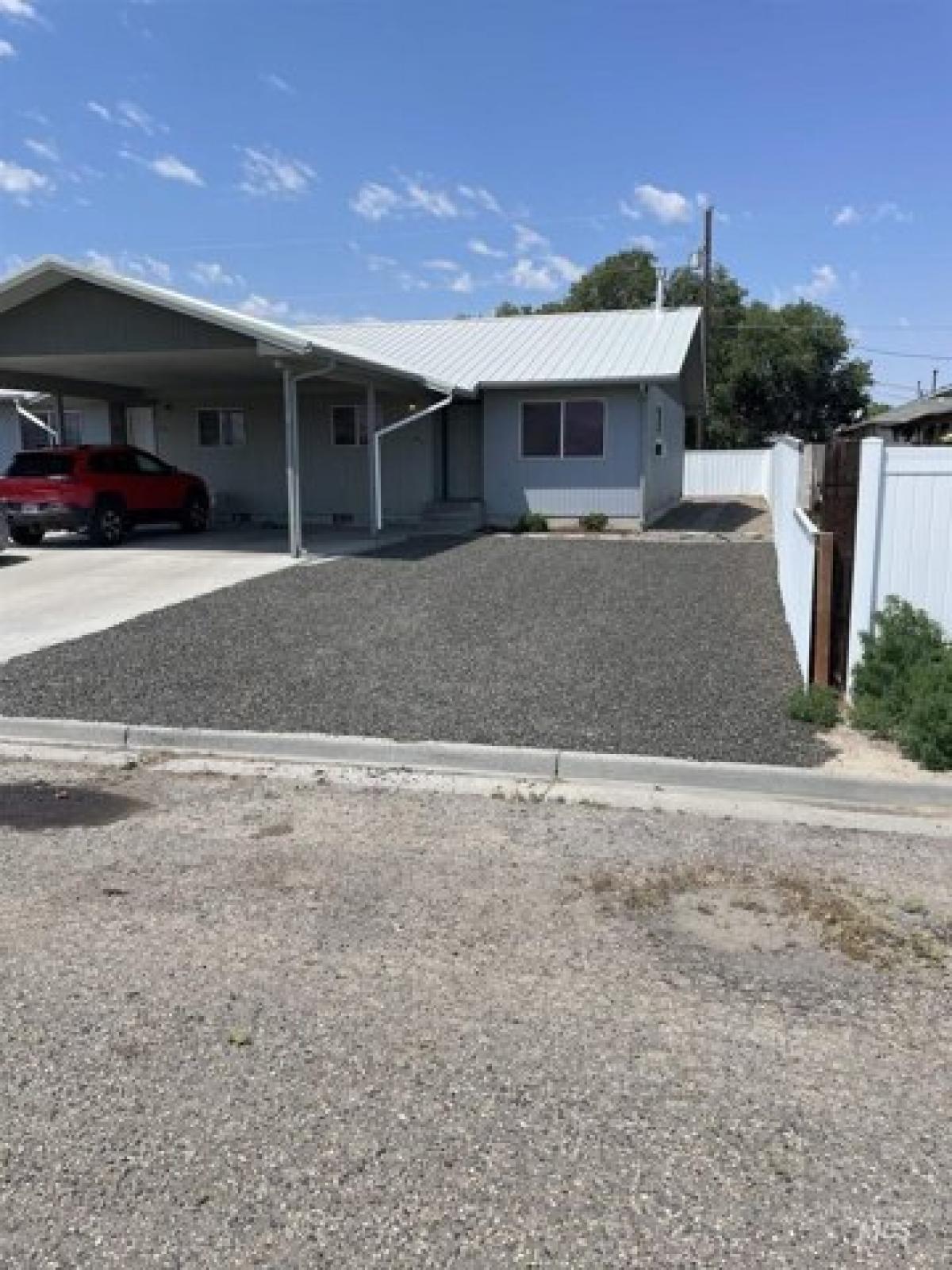 Picture of Home For Sale in Vale, Oregon, United States