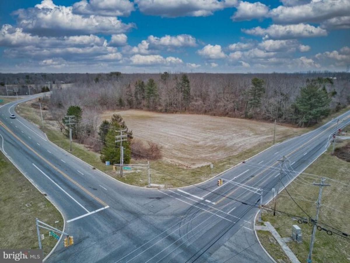 Picture of Residential Land For Sale in Glassboro, New Jersey, United States