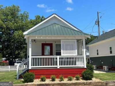 Home For Rent in Gainesville, Georgia