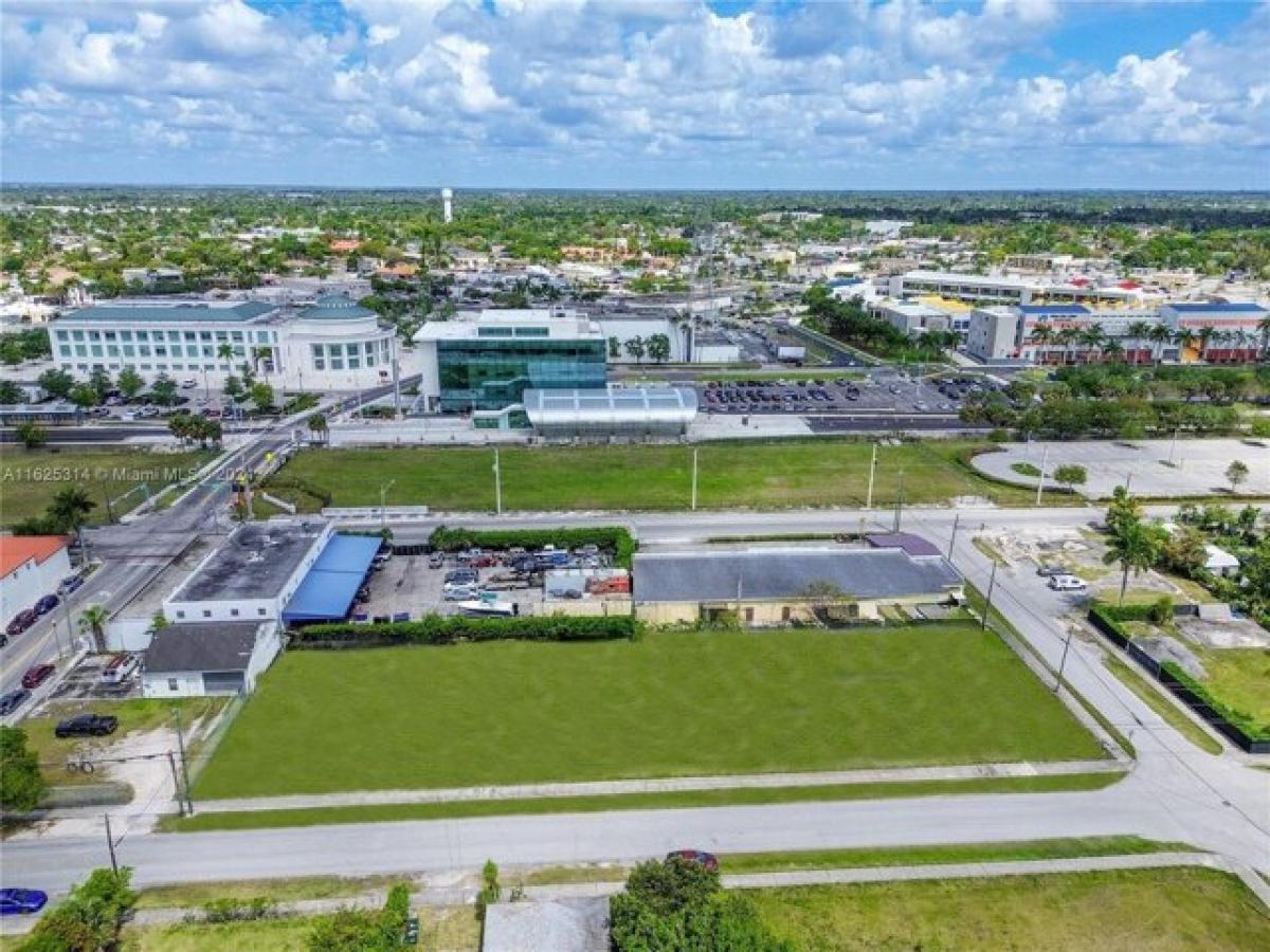 Picture of Residential Land For Sale in Homestead, Florida, United States